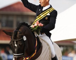 Steffen Peters and Ravel win the Grand Prix at the 2010 World Dressage Masters in West Palm Beach