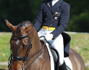 Vanessa Way and KH Arvan at the 2012 CDI Compiegne in France :: Photo © Astrid Appels