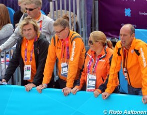 Sjef Janssen, Vanessa Ruiter, Nicole Werner and Hans Peter Minderhoud watching Edward Gal's test