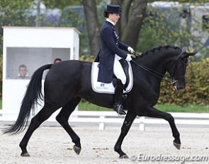 Elin Aspnas on Donna Romma at the 2012 CDIO-PJYR Roosendaal :: Photo © Astrid Appels