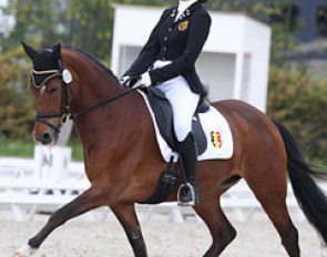Best performing Belgian Jamina Gijsels on the French bred Riding Pony Oualidaluna