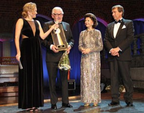HM Queen Silvia (centre), Eric Lette, recipient of the lifetime achievement award, and Swedish Equestrian Federation President Anders Mellberg during the gala evening held in celebration of the centenary of the Swedish Equestrian Federation. 