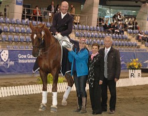 Matthew Dowsley and Falstermeyer win the Intermediaire I at the 2012 CDI Sydney