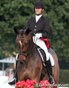 Thomas Lassen and Hero Flower at the 2008 World Young Horse Championships :: Photo © Astrid Appels