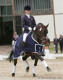 Bianca Nowag and Der Feine Lord win the pony class