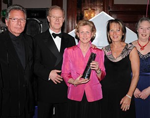 Wilfried and Ursula Bechtolsheimer accepting the owners’ award from BD Chief Executive Amanda Bond