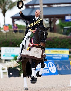 Steffen Peters wins with Ravel