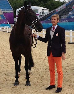 Edward Gal and Undercover at the 2012 Olympic Games' vet inspection