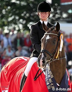 Eva Möller and Sa Coeur win the 2012 World Young Horse Championships for 5-year olds :: Photo © LL-foto.de