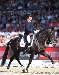 Carl Hester rode to a mix max of medleys and showed fantastic half passes and trot extensions. The piaffe needed to be tidier and more impulsive and the horse a bit sharper on the aids