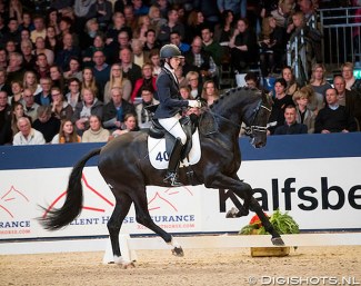 Kim Koolen and Jarville at the 2018 KWPN Stallion Licensing :: Photo © Digishots