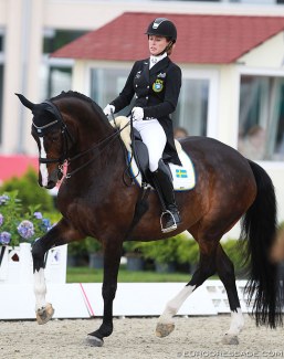 Mathilde Hannell and Deela Mae at the 2016 European Under 25 Championships :: Photo © Astrid Appels