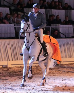 Heiko Tietze presented the Celle State Stud sire Grey Top at the 2019 Verden Spring Elite Auction gala show :: Photo © Tammo Ernst