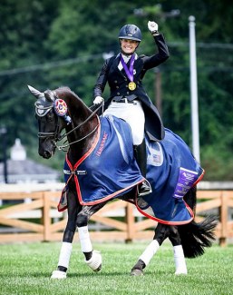 Callie Jones and Don Philippo :: Photo © Andrea Evans