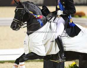 Edward Gal and Totilas Win the Kur Gold Medal at the 2010 World Equestrian Games :: Photo © Astrid Appels