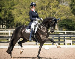 Caroline Roffman and Her Majesty TF :: Photo © Al Guden