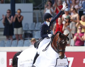 Laura Graves waves to the crowds after winning the 5* Grand Prix at the 2018 CDIO Aachen :: Photo © Astrid Appels