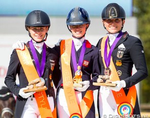 The kur podium at the 2018 European Under 25 Championships: Jil-Marielle Becks, Charlotte Fry, Lisa-Maria Klössinger :: Photo © Digishots