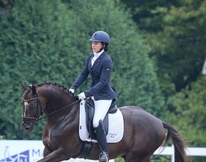 Emily Miles and Sole Mio Win the 4-year old division at the 2018 U.S. Young Horse Championships :: Photo © Sue Stickle