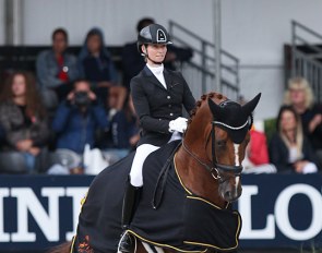 Eva Möller and So Unique win the 4-year old pilot project at the 2019 World Young Horse Championships :: Photo © Astrid Appels