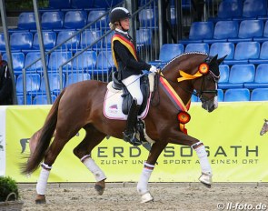 Sophie Luise Duen and Cosmo Royale win the 5-year old dressage pony finals at the 2019 Bundeschampionate :: Photo © LL-foto