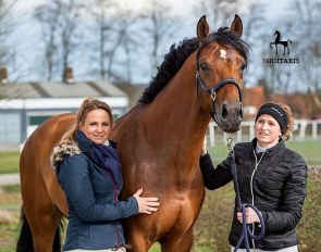 Dorothee Schneider and Hannah Rother with Arcachon in Verden :: Photo © Equitaris