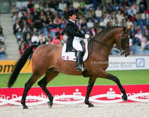 Dominique D'Esme and Roi de Coeur at the 2006 World Equestrian Games :: Photo © Astrid Appels