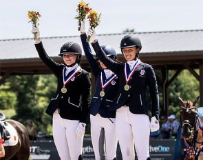 The gold medal winning Region 4 junior team comprised of Lexie and Kylee Kment and Ella Fruchterman :: Photo © USEF