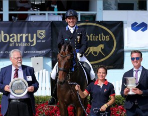 Dr. Cesar Parra on Belle Ami winning the Inter I and Inter I freestyle at the 2021 CDI-W Devon :: Photos © Conklin Photographic