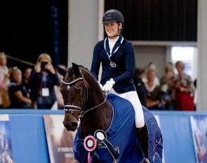 Emma Hayward and JMH Frankly are the 4-year old champions at the 2022 Australian Young Horse Championships in Werribee :: Photo © Click Capture