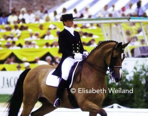 Anne-Grete Jensen and Marzog at the 1986 World Championships Dressage in Cedar Valley, Canada :: Photos © Elisabeth Weiland