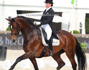 Vicky Smits and Daianira van de Helle at the 2012 CDIO Rotterdam :: Photo © Astrid Appels