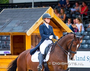 Charlotte Kruiniger and Uzzo at the 2018 Dutch U25 Championships :: Photo © Digishots