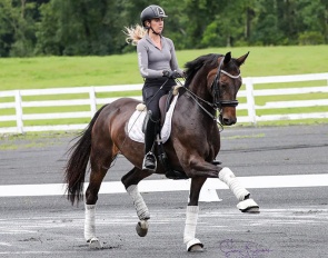 Lindsey Holleger and MW Ave Maria OLD :: Photo © Sue Stickle