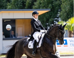Juliane Brunkhorst and La Belle Noire at the Burgpokal qualifier in Elmlohe :: Photto © Thomas Hellmann