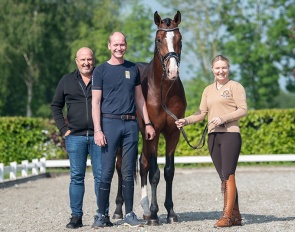 NRPS Performance Test winner Final Dream with his owners Paul Jansen, Diederik van Silfhout and Anna Polera :: Photo © Picture Pure