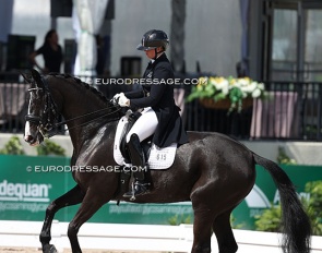 Evelyn Eger and Dancing Darkness at the 2025 Palm Beach Derby :: Photo © Astrid Appels