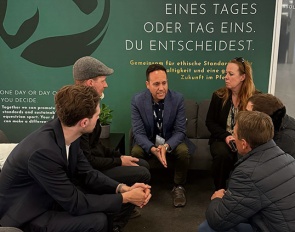 André Hascher of R-Haltenswert in conversation at the 2025 World Cup Finals :: Photo © Hascher