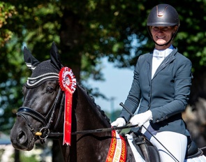Marie-Theres Holzleitner-Senck and the 4-year old Jamey at the 2025 Austrian Warmblood Young Horse Championships :: Photo © Hans Kraus, courtesy AWÖ