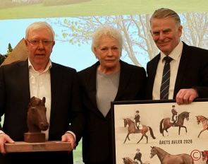 Bjarne Nielsen, Agnete Holmsted and Jan Pedersen at the award ceremony :: Photo © ridehesten