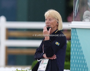 Louise Nathhorst coaching at the 2024 Olympic Games in Paris :: Photo © Astrid Appels