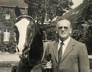 Dr. Lehmann and Paradox (by Papayer xx) who was one of his first purchases for the state stud and became a legend.