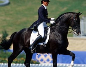 Coby van Baalen on Ferro at the 2000 Sydney Olympic Games :: Photo © Dirk Caremans