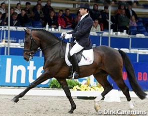 Robert Dover and New Tango at the 2000 World Young Horse Championships :: Photo © Dirk Caremans