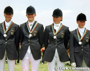 The silver medal winning Dutch team: Kristel Frencken, Andrea Villaverde, Linda Drevijn, Inge Verbeek