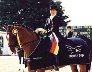 Nicola Giesen and Slow Fox at the 2001 European Junior Riders Championships