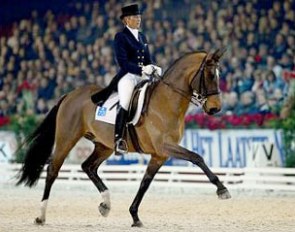 Ingrid Klimke and Nector van het Carelshof at the 2001 CDI-W Mechelen :: Photo © Dirk Caremans