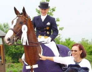 Isabell Werth and Richard Kimble win at the 2002 CDN Aubenhausen