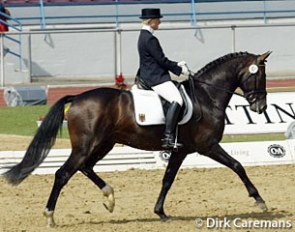 Anja Engelbart and Diamond Hit win silver at the 2002 World Young Horse Championships :: Photo © Dirk Caremans