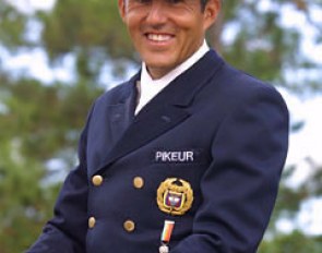 Dr. Cesar Parra :: Photo © Phelpsphotos.com